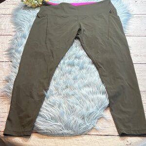 Love & Sports Green Crop Leggings sz XXL